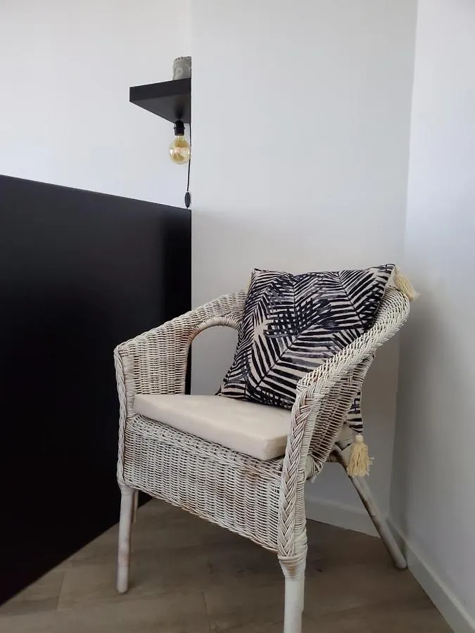 Appartement Cosy Balcon Vue Degagee Au Coeur De Marseille - Joliette Apartment